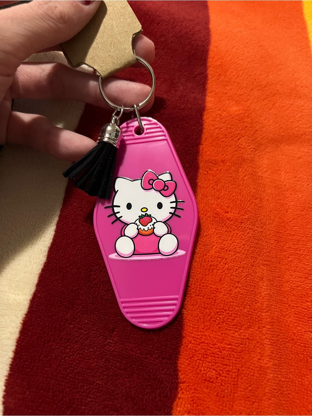 Hello Kitty Keychain 🍩